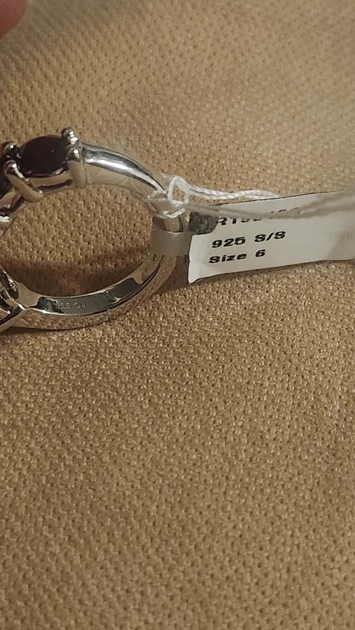 Ring black size 10